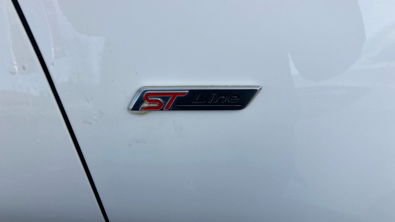 Ford Puma 1.0 EcoBoost Hybrid mHEV ST-Line 5dr Petrol Hatchback